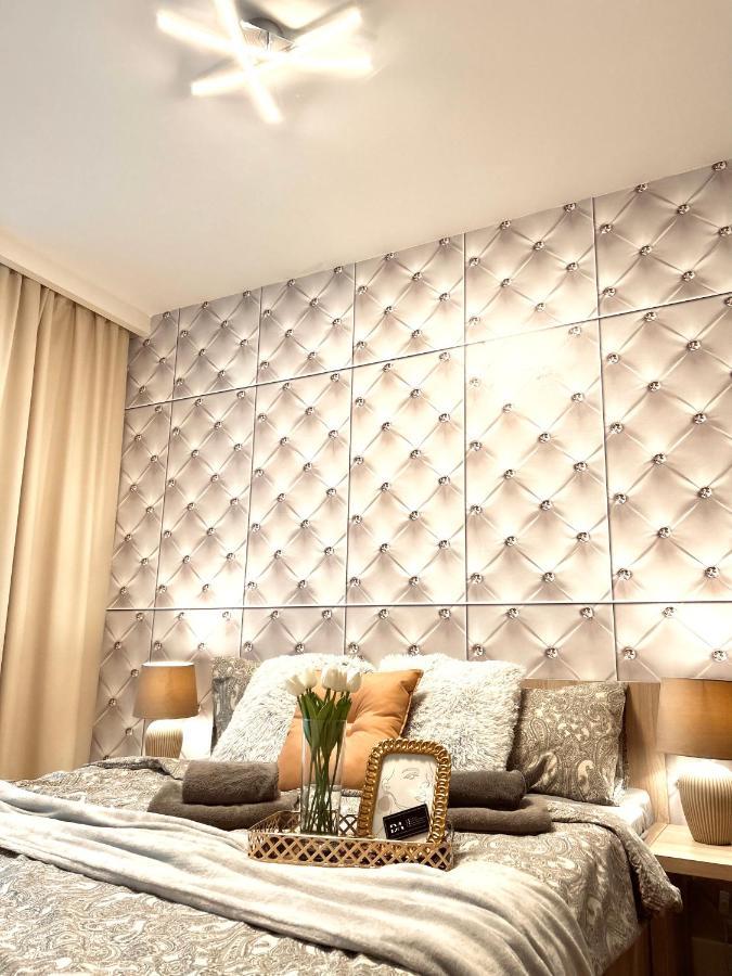 Downtown Apartments Presley Air-Conditioned Rzeszów Εξωτερικό φωτογραφία